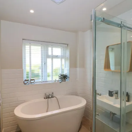 بيت للعطل Grounds *