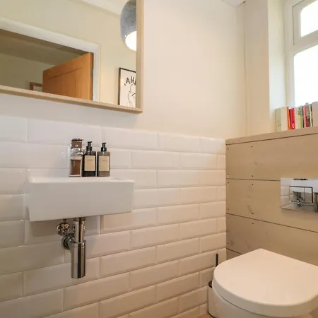 Grounds بيت للعطل يورك